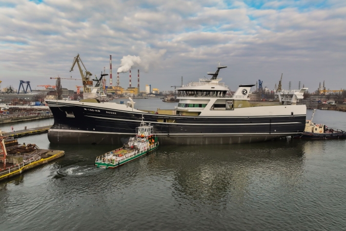 Pierwsze w 2025 roku wodowanie w Karstensenie już za nami-GospodarkaMorska.pl