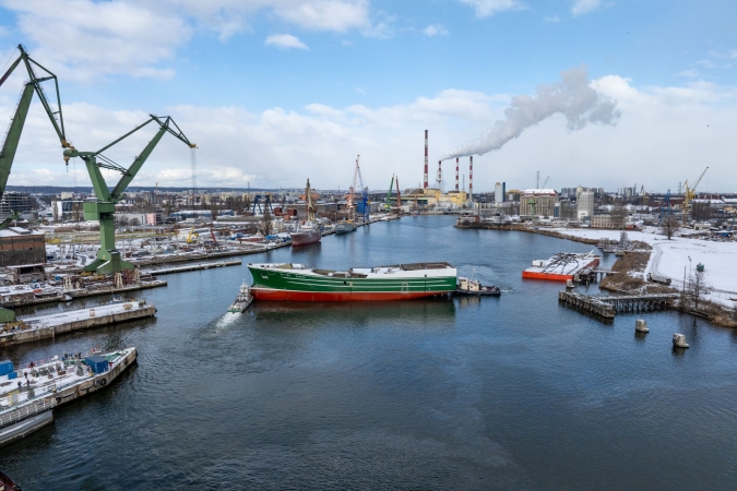 Karstensen: trawler dla Norwegów zwodowany, choć przeszkodził zeszłotygodniowy wypadek w sąsiedztwie-GospodarkaMorska.pl