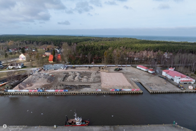 ­Equinor rusza z budową bazy serwisowej w Łebie. Uroczyste wmurowanie kamienia węgielnego-GospodarkaMorska.pl