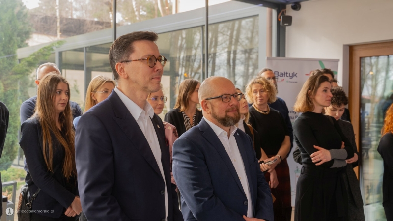 ­Equinor rusza z budową bazy serwisowej w Łebie. Uroczyste wmurowanie kamienia węgielnego-GospodarkaMorska.pl