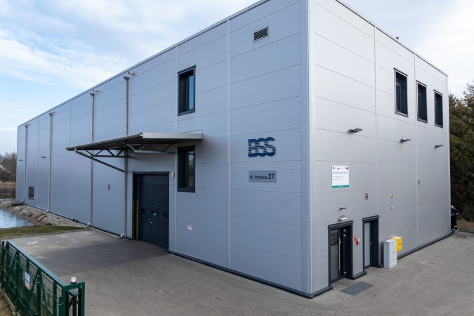 BSS zaprezentował nową halę warsztatowo-serwisową-GospodarkaMorska.pl