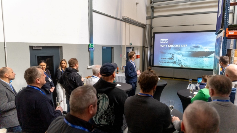 BSS zaprezentował nową halę warsztatowo-serwisową-GospodarkaMorska.pl