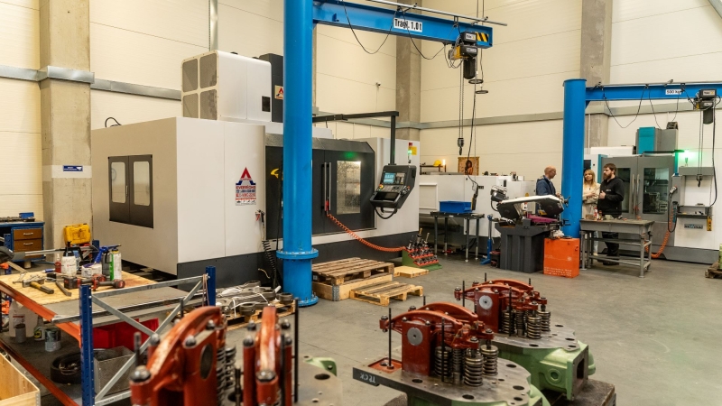 BSS zaprezentował nową halę warsztatowo-serwisową-GospodarkaMorska.pl