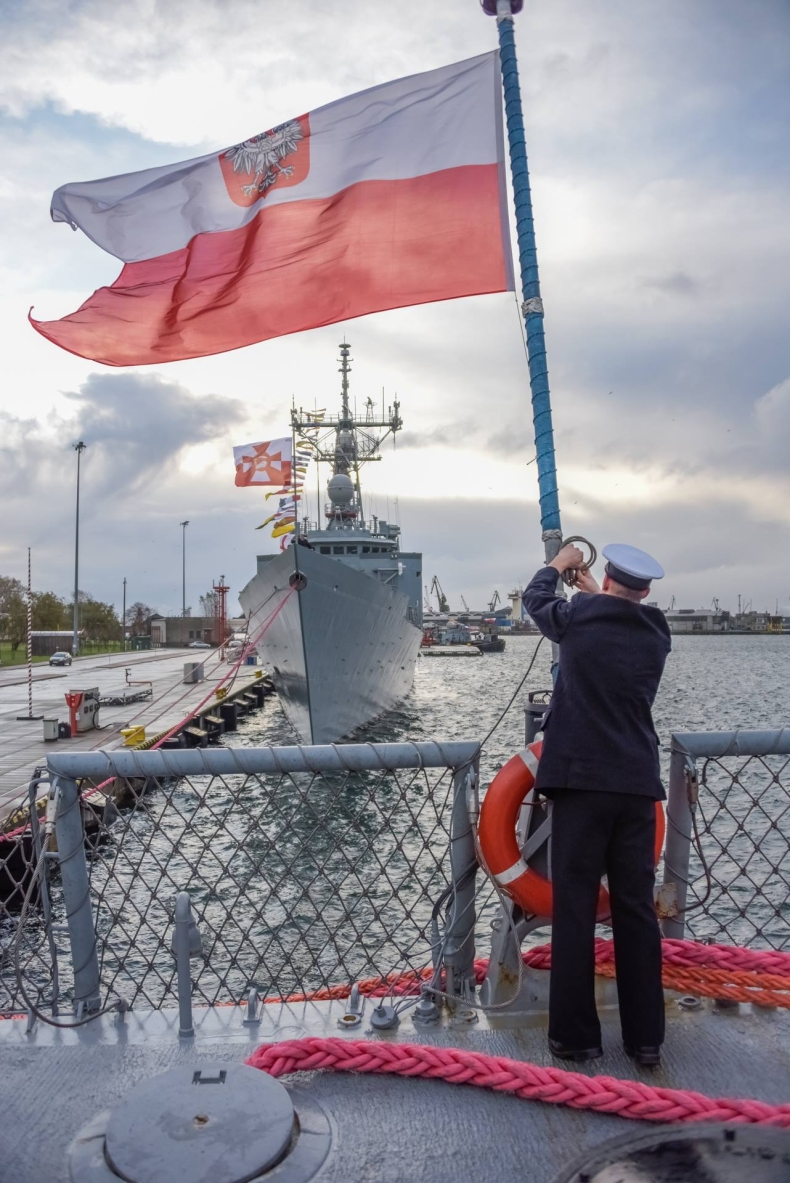 Zdjęcia: kmdr ppor. Radosław Pioch, st. chor. mar. Piotr Leoniak-GospodarkaMorska.pl
