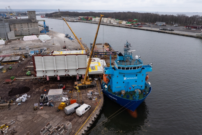Mostostal. Elementy platformy popłynęły do Norwegii-GospodarkaMorska.pl