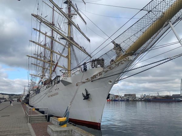 Dar Młodzieży wyrusza w pierwszy rejs w tym roku-GospodarkaMorska.pl