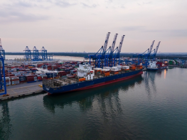 Fala nowości w Baltic Hub. Do terminala zawijają statki działające w ramach nowych serwisów-GospodarkaMorska.pl