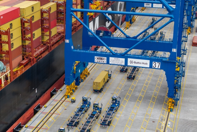 Baltic Hub: pierwszy oceaniczny kontenerowiec w terminalu T3-GospodarkaMorska.pl