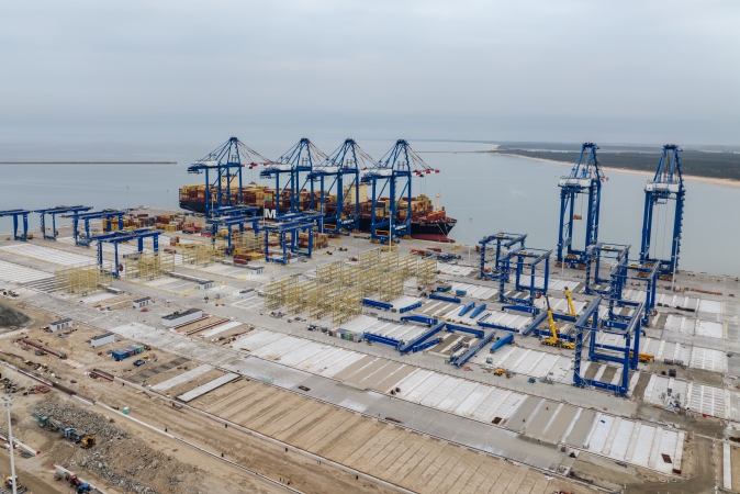Baltic Hub: pierwszy oceaniczny kontenerowiec w terminalu T3-GospodarkaMorska.pl