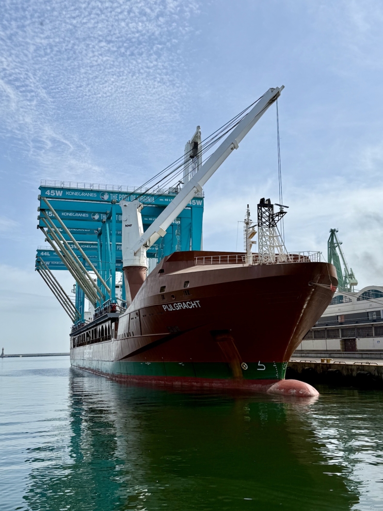 Spektakularna dostawa z Portu Gdynia – suwnice Konecranes płyną do USA-GospodarkaMorska.pl