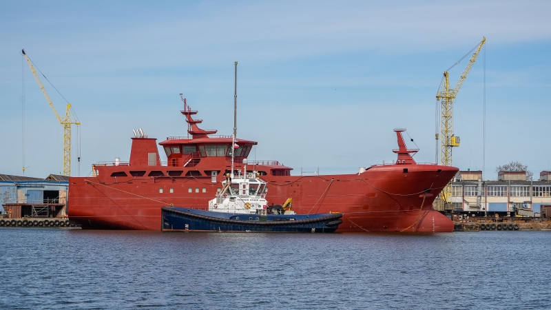 Austral Odyssey wyruszył w rejs z Gdańska – kadłub długolinowca w drodze do Norwegii-GospodarkaMorska.pl