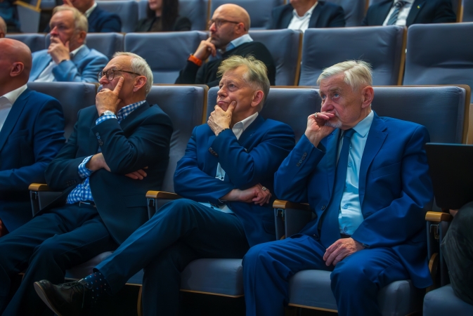 Ważne spotkanie PFTM: wizyta w PGZ Stoczni Wojennej i nowe inicjatywy-GospodarkaMorska.pl