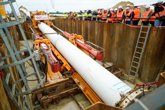 Projekt FSRU: Gaz-System pokazuje przewiert pod Wisłą-GospodarkaMorska.pl