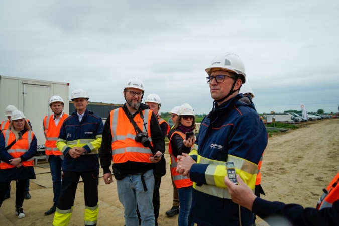 Projekt FSRU: Gaz-System pokazuje przewiert pod Wisłą-GospodarkaMorska.pl