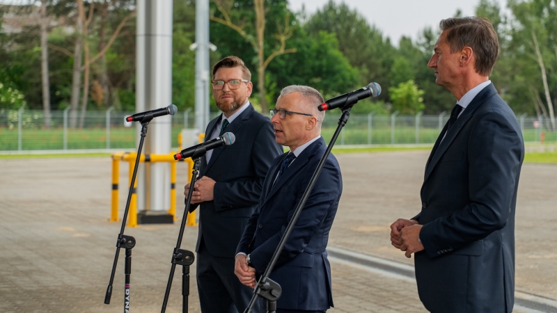 W Świnoujściu przeładowywane będą fundamenty dla BC-Wind-GospodarkaMorska.pl