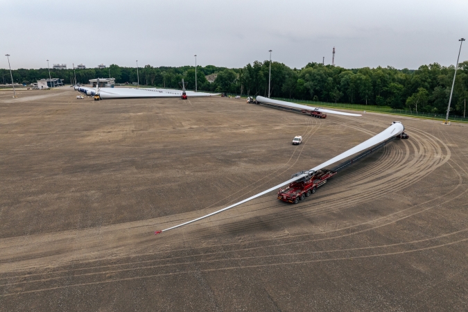 W Świnoujściu przeładowywane będą fundamenty dla BC-Wind-GospodarkaMorska.pl
