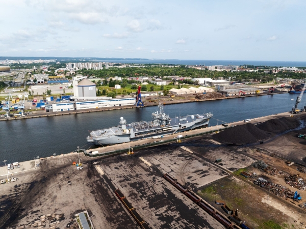 USS Mount Whitney opuścił Port Gdańsk i wrócił do prowadzenia działań na Bałtyku-GospodarkaMorska.pl