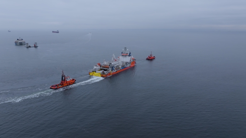 Nietypowy transport kablowca do polskiej stoczni-GospodarkaMorska.pl