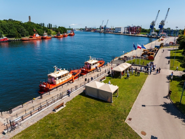 Nowa łódź pilotowa w Porcie Gdańsk ochrzczona. Pilot-20 gotowy do wykonywania zadań-GospodarkaMorska.pl