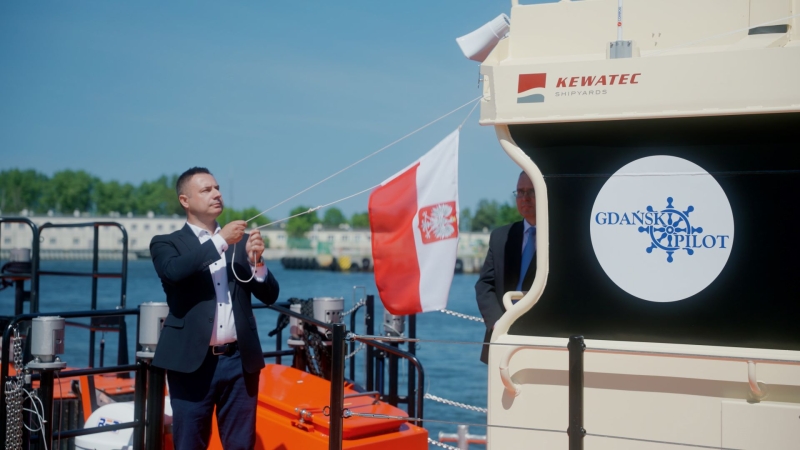 Nowa łódź pilotowa w Porcie Gdańsk ochrzczona. Pilot-20 gotowy do wykonywania zadań-GospodarkaMorska.pl