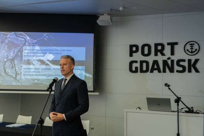 Nabrzeże Wiślane w Porcie Gdańsk doczeka się przebudowy. Jest umowa z wykonawcą-GospodarkaMorska.pl