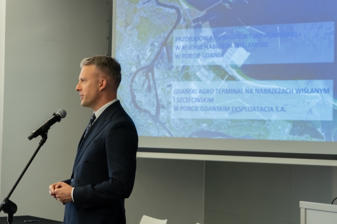 Nabrzeże Wiślane w Porcie Gdańsk doczeka się przebudowy. Jest umowa z wykonawcą-GospodarkaMorska.pl