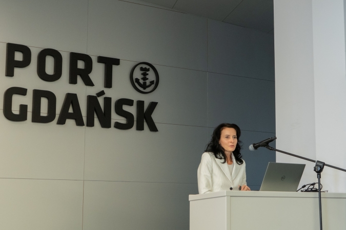 Nabrzeże Wiślane w Porcie Gdańsk doczeka się przebudowy. Jest umowa z wykonawcą-GospodarkaMorska.pl