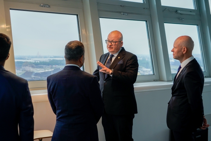 Delegacja Ambasady Bangladeszu z wizytą w Porcie Gdańsk -GospodarkaMorska.pl