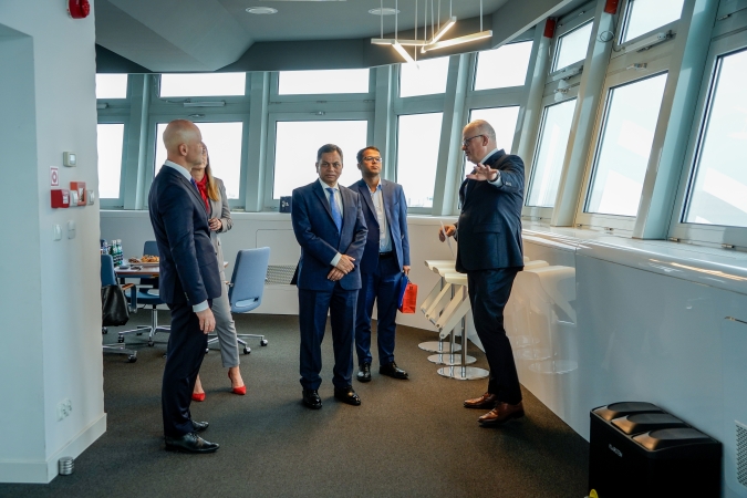 Delegacja Ambasady Bangladeszu z wizytą w Porcie Gdańsk -GospodarkaMorska.pl