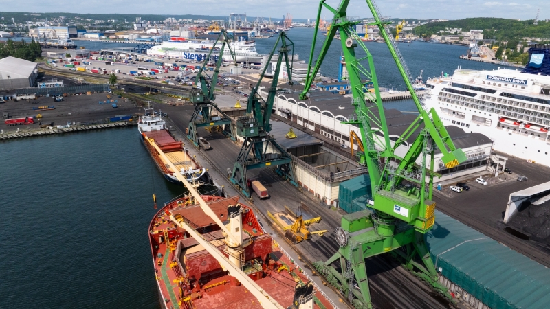 Hamilton ostrzega – uwaga na fumigowane zboże-GospodarkaMorska.pl