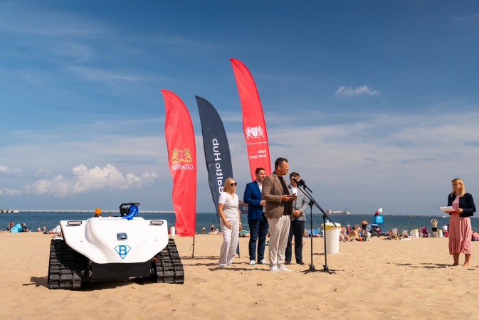Autonomiczny robot sfinansowany przez Baltic Hub będzie czyścił plażę na Stogach-GospodarkaMorska.pl