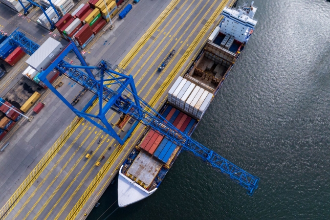 Nowy serwis CMA CGM już działa w Baltic Hub. Pierwsze statki pojawiają się w gdańskim terminalu-GospodarkaMorska.pl
