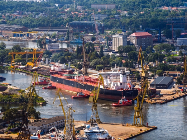 Port Gdański Eksploatacja nie zwalnia tempa – kolejne statki, kolejne przeładunki-GospodarkaMorska.pl