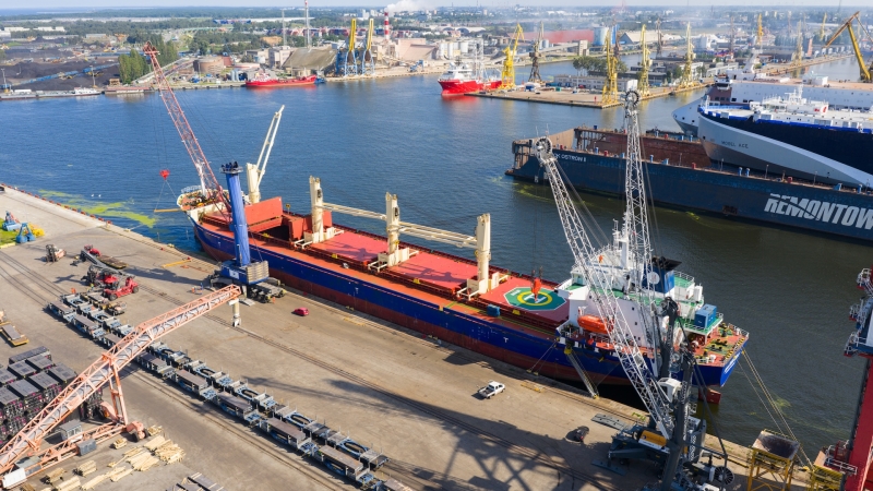 Port Gdański Eksploatacja nie zwalnia tempa – kolejne statki, kolejne przeładunki-GospodarkaMorska.pl