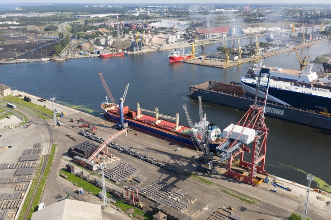 Port Gdański Eksploatacja nie zwalnia tempa – kolejne statki, kolejne przeładunki-GospodarkaMorska.pl