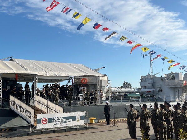 Przysięga żołnierzy Dobrowolnej Zasadniczej Służby Wojskowej w Gdyni-GospodarkaMorska.pl