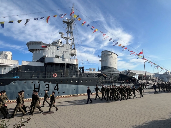 Przysięga żołnierzy Dobrowolnej Zasadniczej Służby Wojskowej w Gdyni-GospodarkaMorska.pl