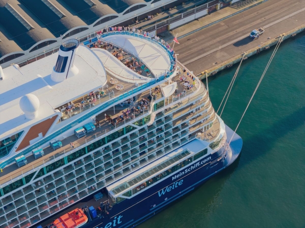 Bezemisyjny Mein Shiff 7 w Porcie Gdynia-GospodarkaMorska.pl