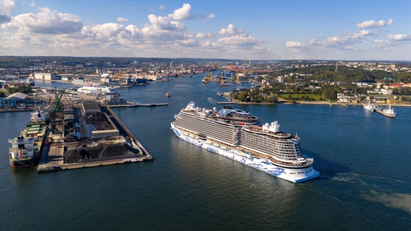 Norweska pierwsza klasa w Porcie Gdynia [WIDEO]-GospodarkaMorska.pl