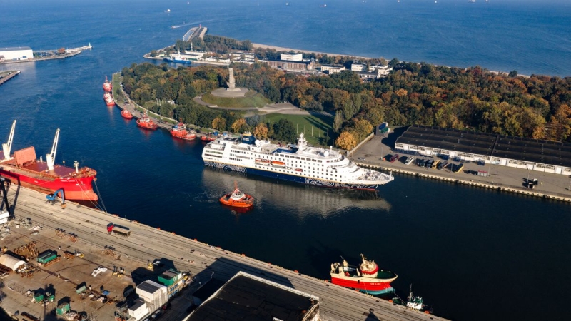 Port Gdańsk kończy sezon wycieczkowy wizytą Hamburga-GospodarkaMorska.pl
