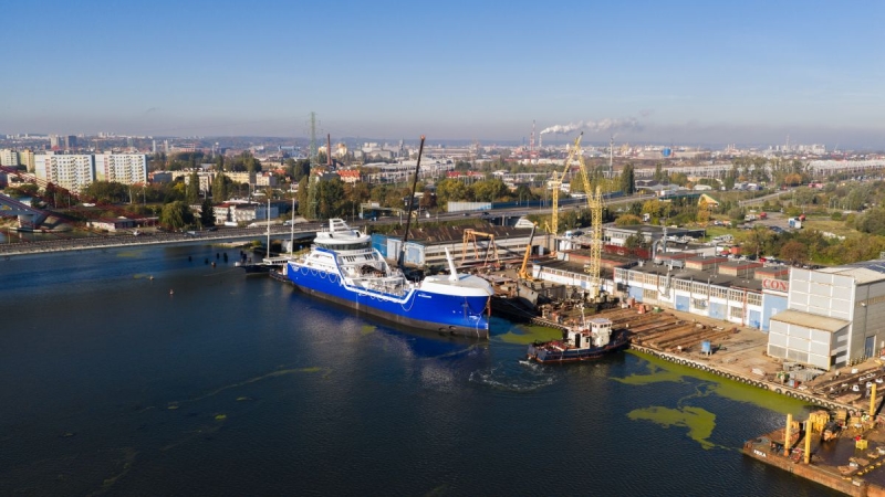 Kadłub statku Ro Vanguard opuścił stocznię Marine Projects w Gdańsku-GospodarkaMorska.pl