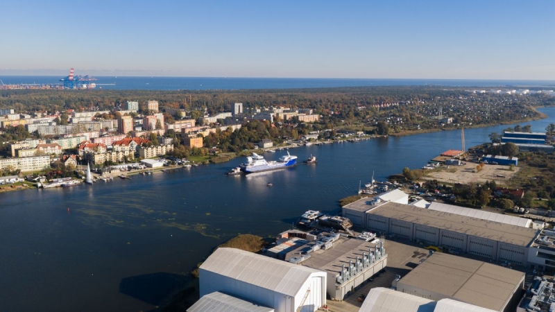 Kadłub statku Ro Vanguard opuścił stocznię Marine Projects w Gdańsku-GospodarkaMorska.pl