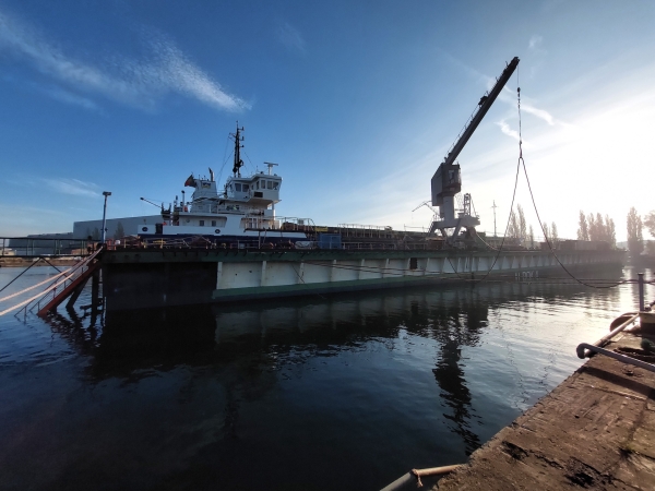 Stocznia Safe skupia się na remontach. 88-metrowy Isartal właśnie opuścił dok -GospodarkaMorska.pl