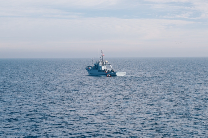 Strzelanie torpedowe i ostatni lot śmigłowców SH-2G. Popłynęliśmy na ćwiczenia Marynarki Wojennej [WIDEO] -GospodarkaMorska.pl