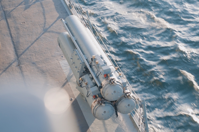 Strzelanie torpedowe i ostatni lot śmigłowców SH-2G. Popłynęliśmy na ćwiczenia Marynarki Wojennej [WIDEO] -GospodarkaMorska.pl