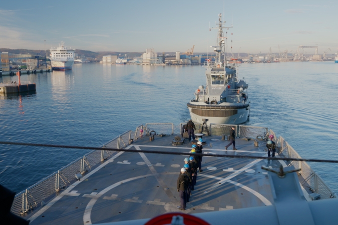 Strzelanie torpedowe i ostatni lot śmigłowców SH-2G. Popłynęliśmy na ćwiczenia Marynarki Wojennej [WIDEO] -GospodarkaMorska.pl