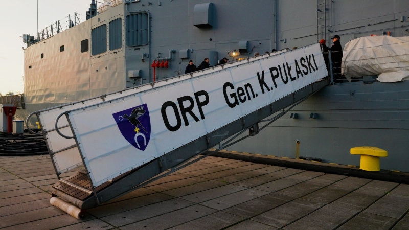 Strzelanie torpedowe i ostatni lot śmigłowców SH-2G. Popłynęliśmy na ćwiczenia Marynarki Wojennej [WIDEO] -GospodarkaMorska.pl