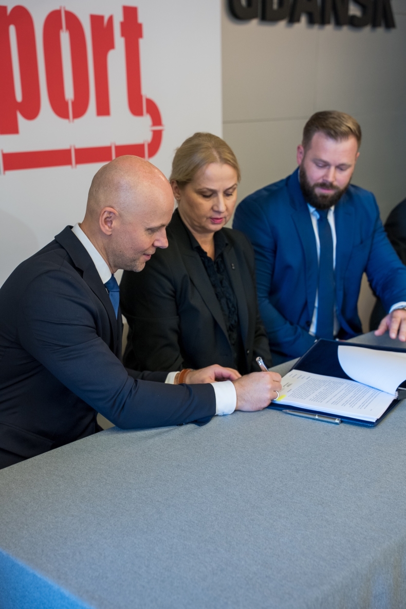 W Porcie Gdańsk startuje rozbudowa Naftoportu. To energetyczna „polisa bezpieczeństwa”-GospodarkaMorska.pl