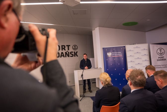 Port Gdańsk i PKP PLK opracują projekt nowej linii kolejowej do portu-GospodarkaMorska.pl