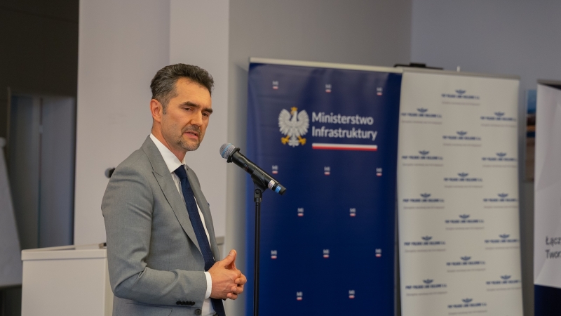 Port Gdańsk i PKP PLK opracują projekt nowej linii kolejowej do portu-GospodarkaMorska.pl